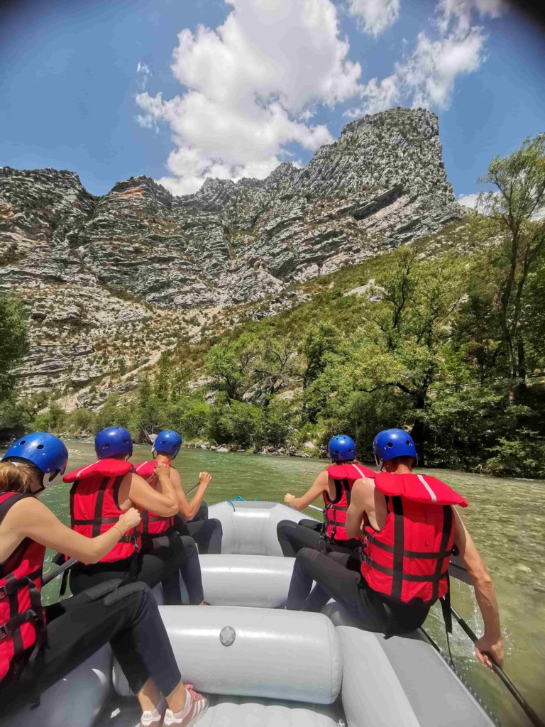 Read more about the article Rafting proche de Toulon